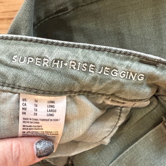 American Eagle Outfitters Green Super High Rise - Super Super Stretch Jegging - Picture 4 of 10